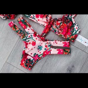 Cheeky swim never worn